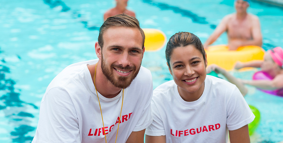 Why Should You Consider Taking a Lifeguard Course?